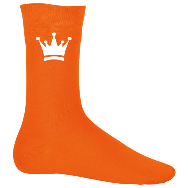 Oranje sokken met kroontje voor Koningsdag